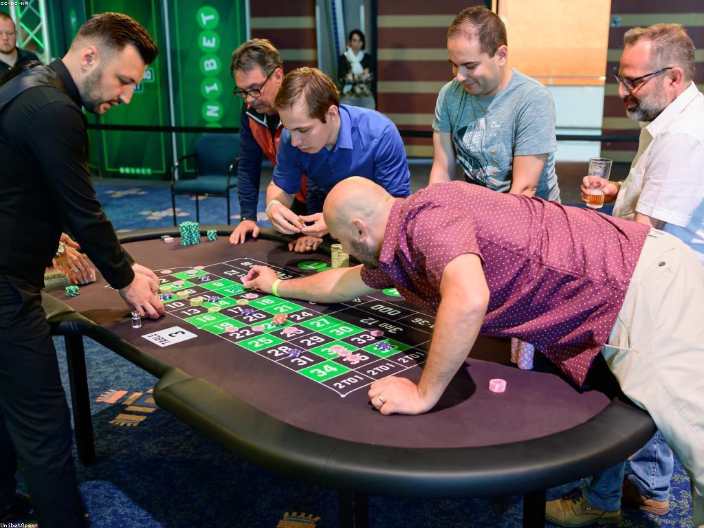 ការជ្រើសរើសគេហទំព័រហ្គេមស្លុត